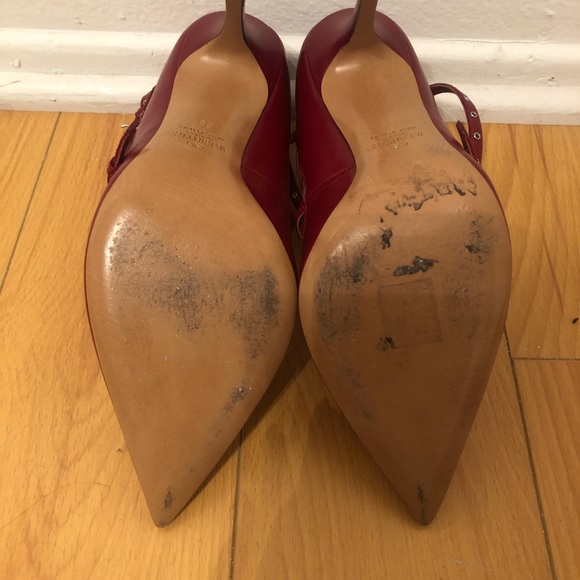 VALENTINO Love Latch Leather Pumps - Picture 5 of 8